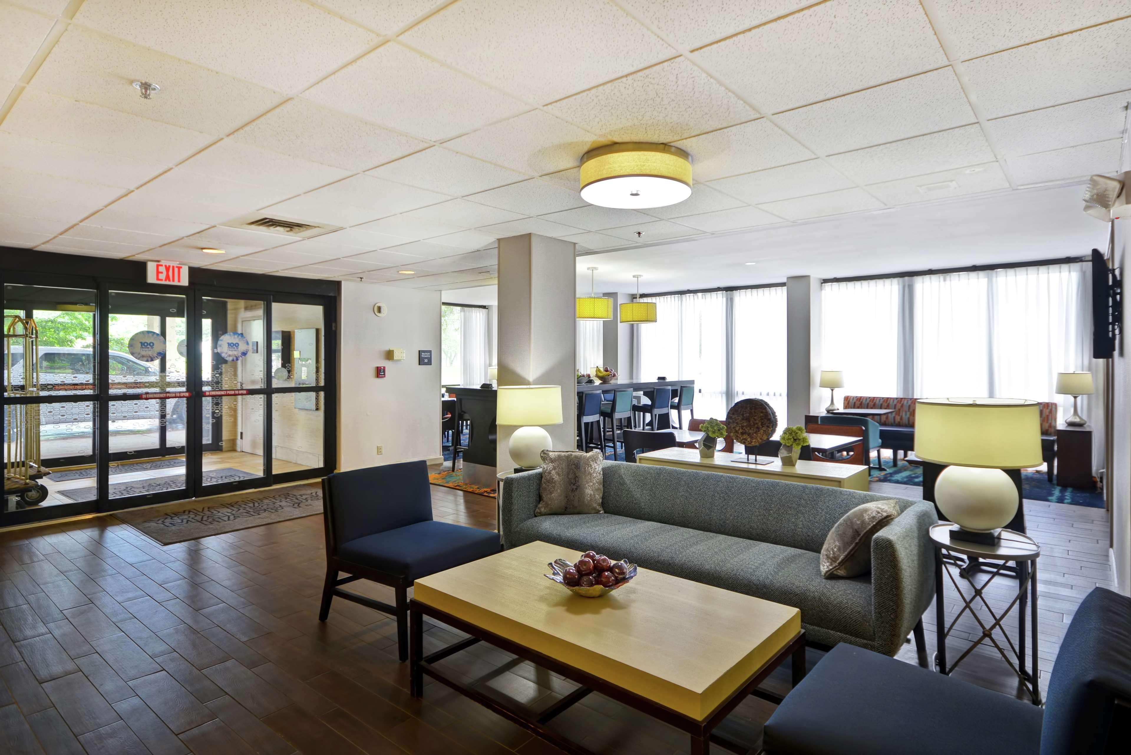 Hampton Inn Detroit Madison Heights South Troy Exterior photo