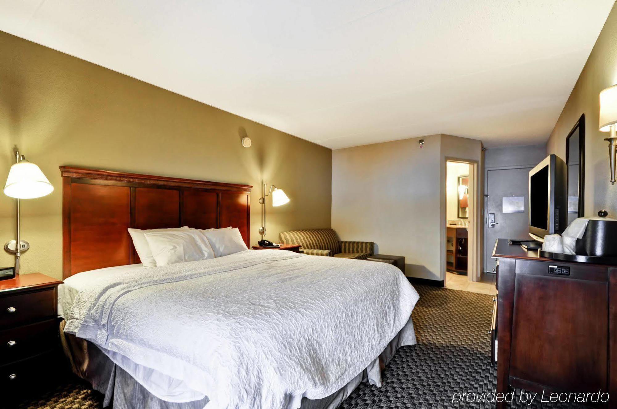 Hampton Inn Detroit Madison Heights South Troy Exterior photo